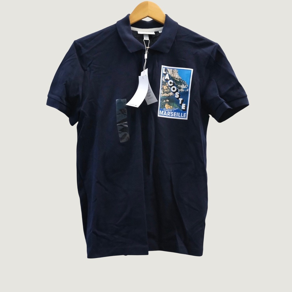 NWT Lacoste Mens Regular Fit Marseille Graphic Polo Shirt Navy Blue Size S